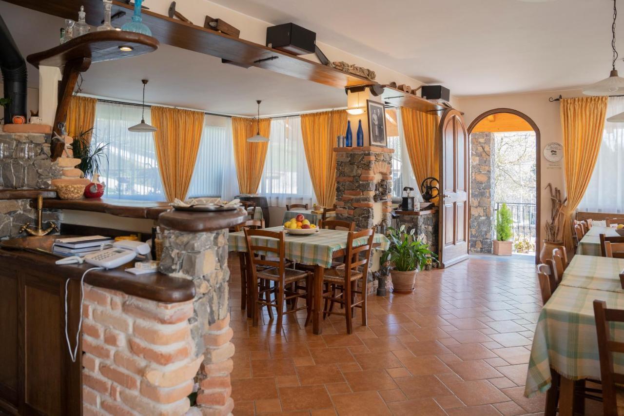 028 - Agriturismo "Il Boschetto" Con Piscina, Pace E Natura - Camera Familiare Cavizzano Eksteriør billede
