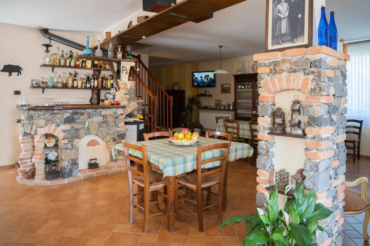 028 - Agriturismo "Il Boschetto" Con Piscina, Pace E Natura - Camera Familiare Cavizzano Eksteriør billede