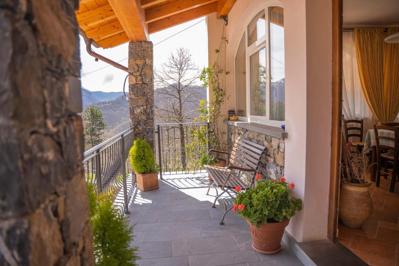028 - Agriturismo "Il Boschetto" Con Piscina, Pace E Natura - Camera Familiare Cavizzano Eksteriør billede