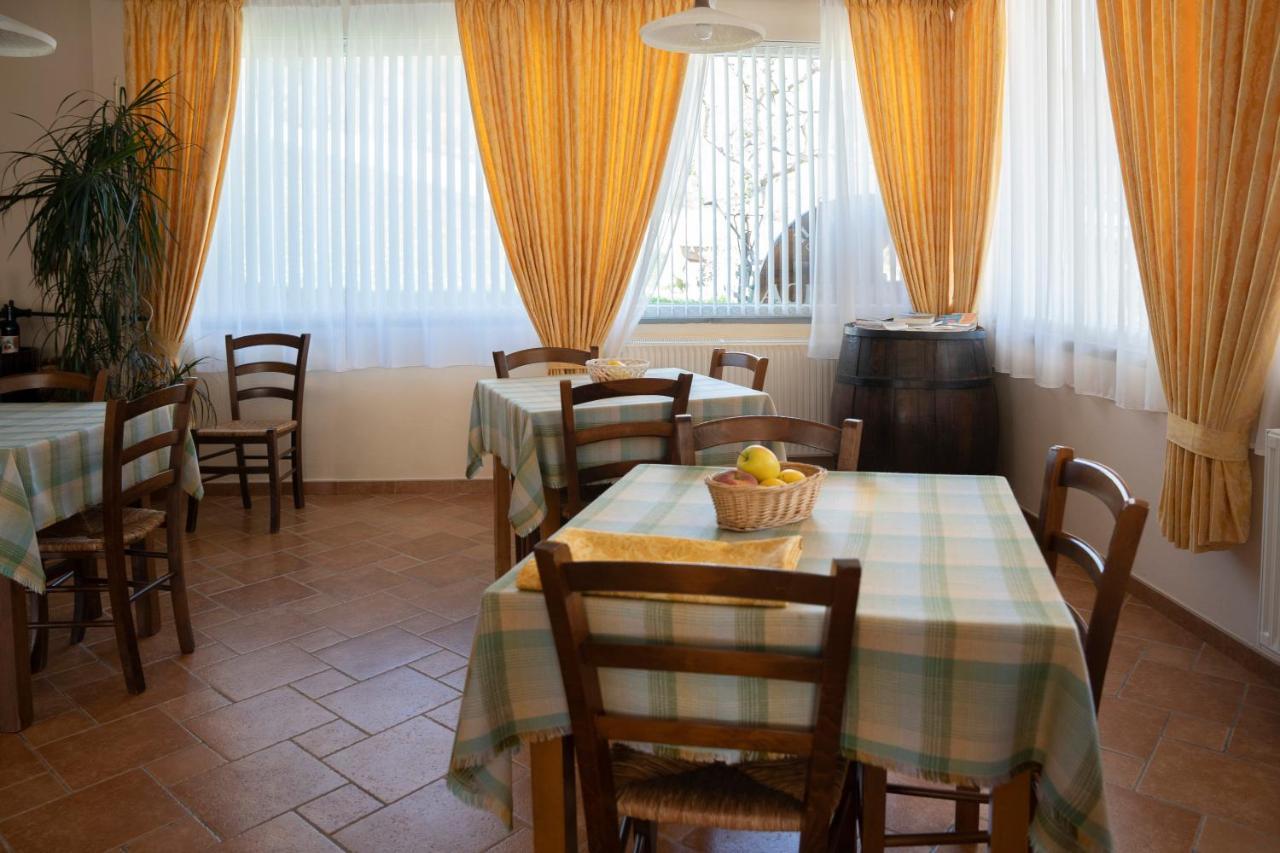 028 - Agriturismo "Il Boschetto" Con Piscina, Pace E Natura - Camera Familiare Cavizzano Eksteriør billede