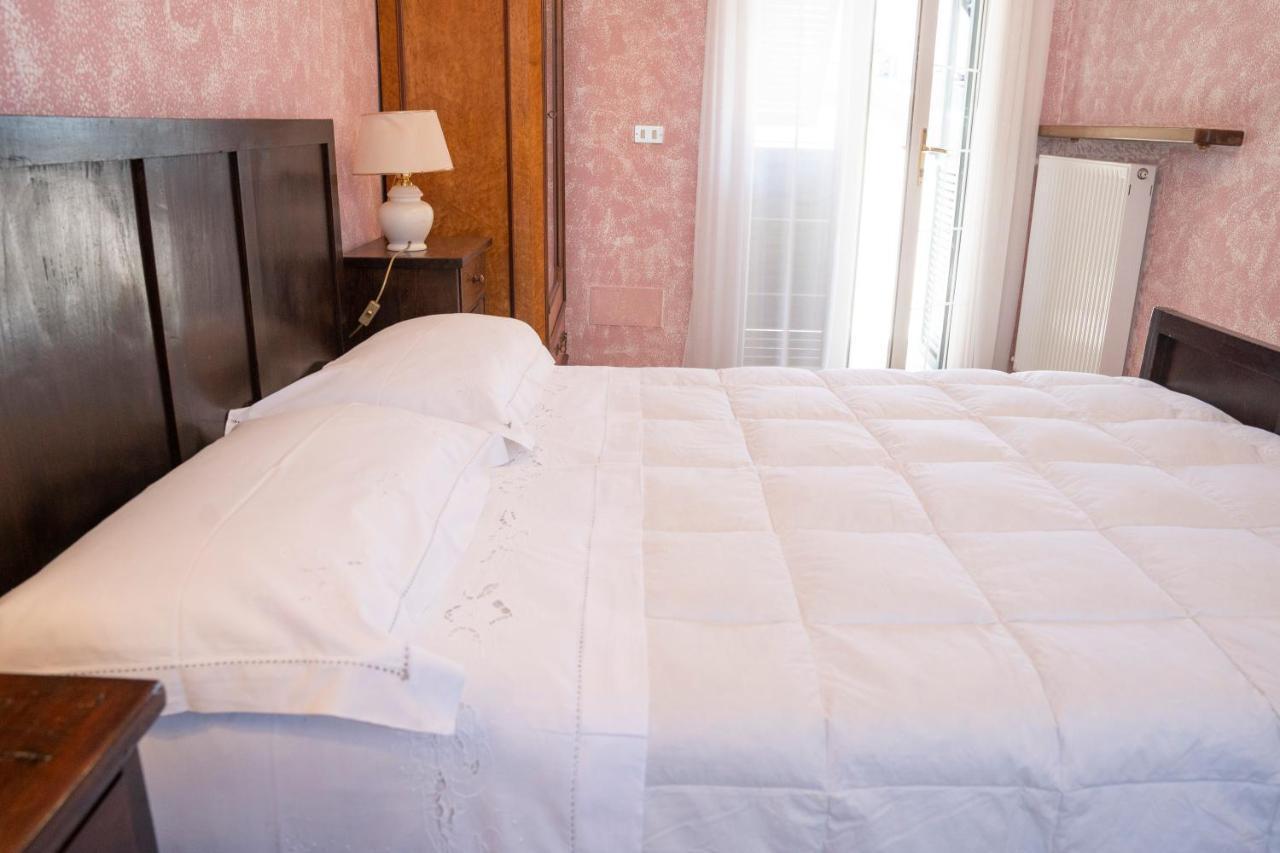 028 - Agriturismo "Il Boschetto" Con Piscina, Pace E Natura - Camera Familiare Cavizzano Eksteriør billede
