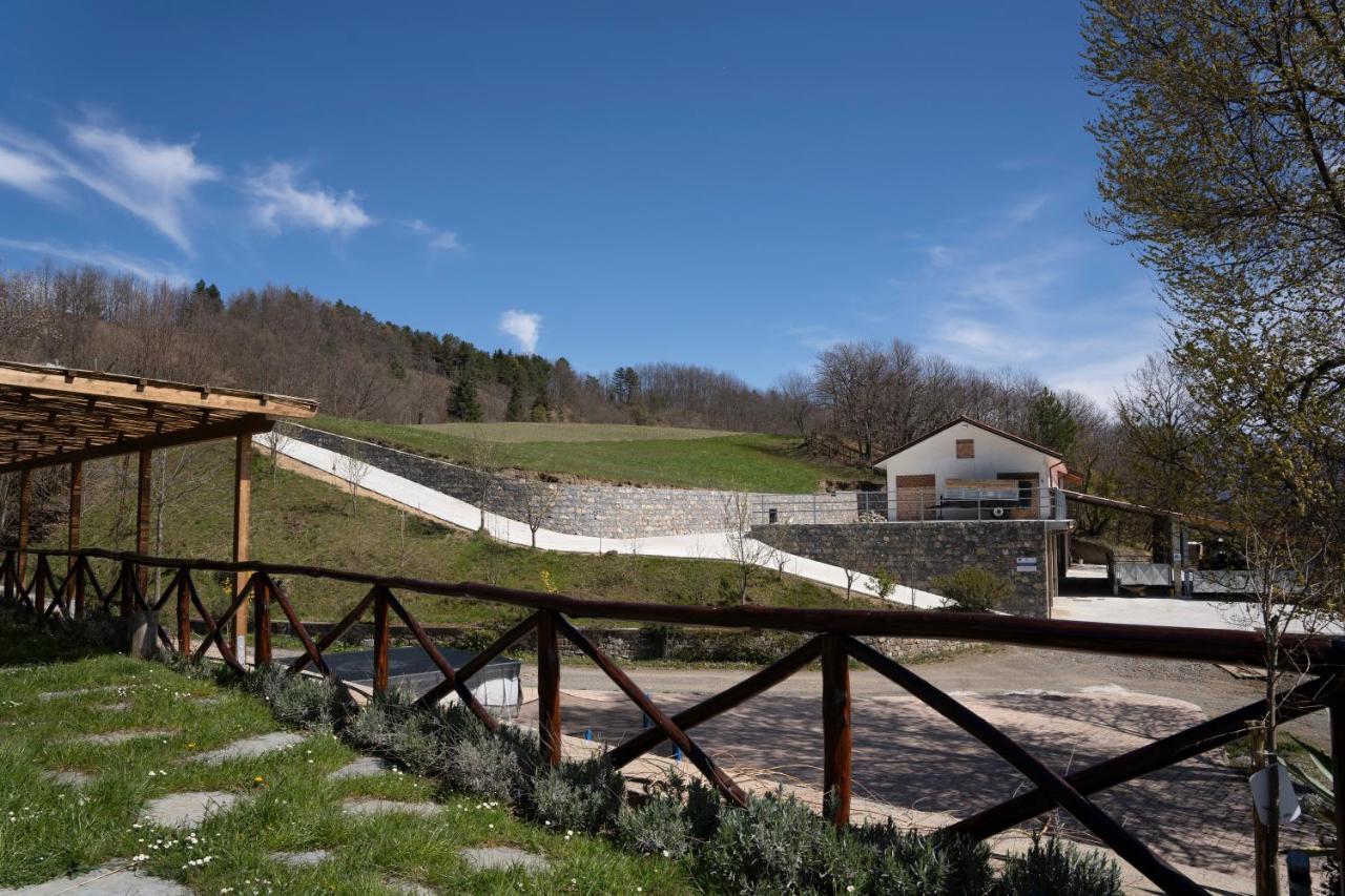 028 - Agriturismo "Il Boschetto" Con Piscina, Pace E Natura - Camera Familiare Cavizzano Eksteriør billede
