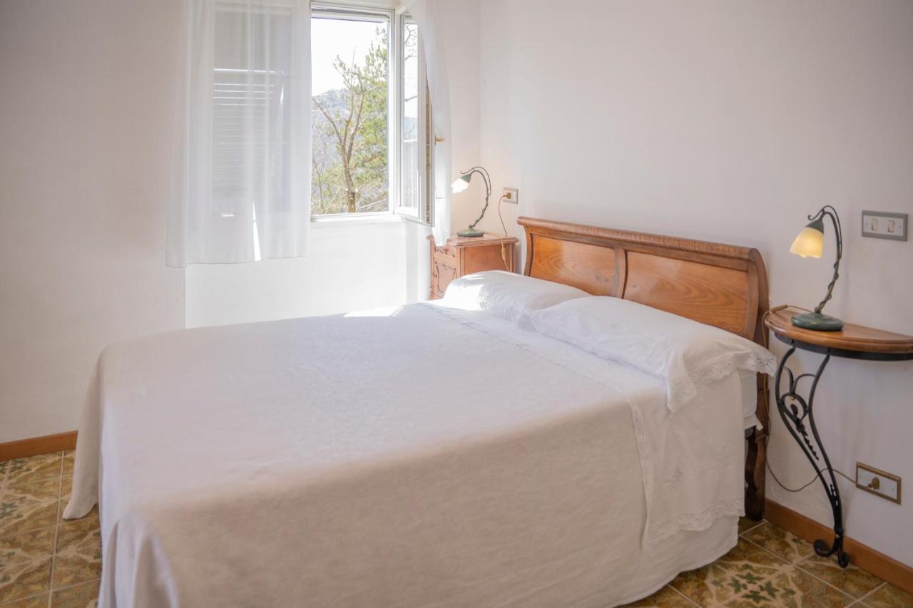 028 - Agriturismo "Il Boschetto" Con Piscina, Pace E Natura - Camera Familiare Cavizzano Eksteriør billede