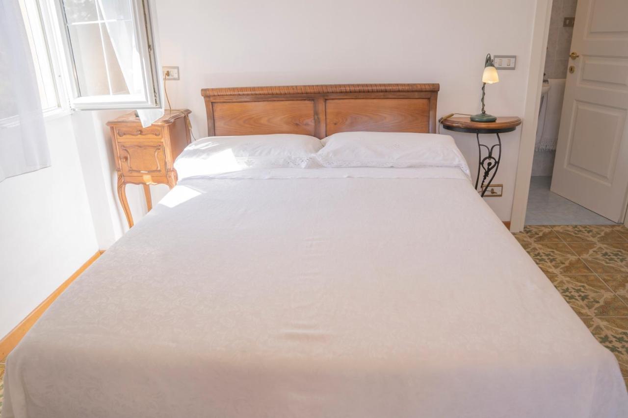 028 - Agriturismo "Il Boschetto" Con Piscina, Pace E Natura - Camera Familiare Cavizzano Eksteriør billede