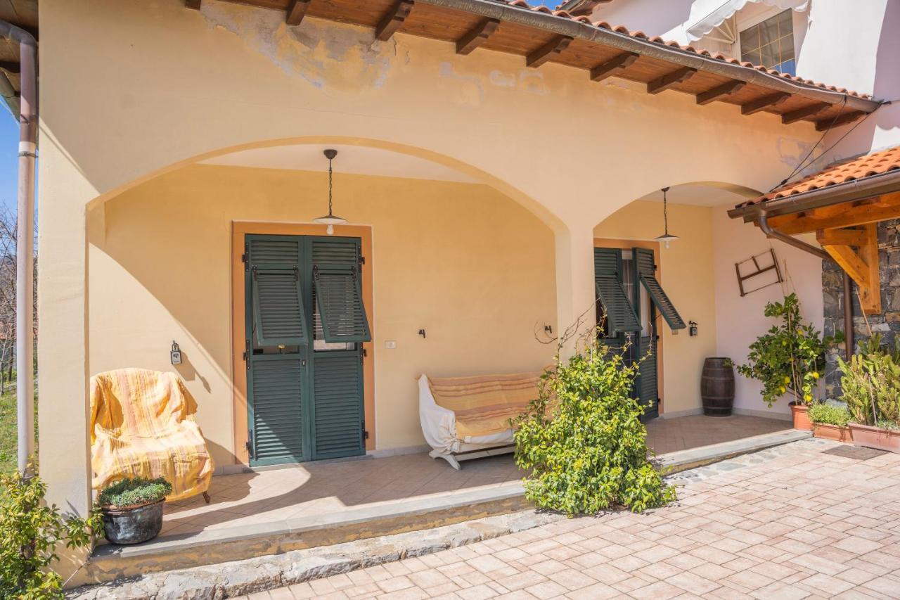 028 - Agriturismo "Il Boschetto" Con Piscina, Pace E Natura - Camera Familiare Cavizzano Eksteriør billede