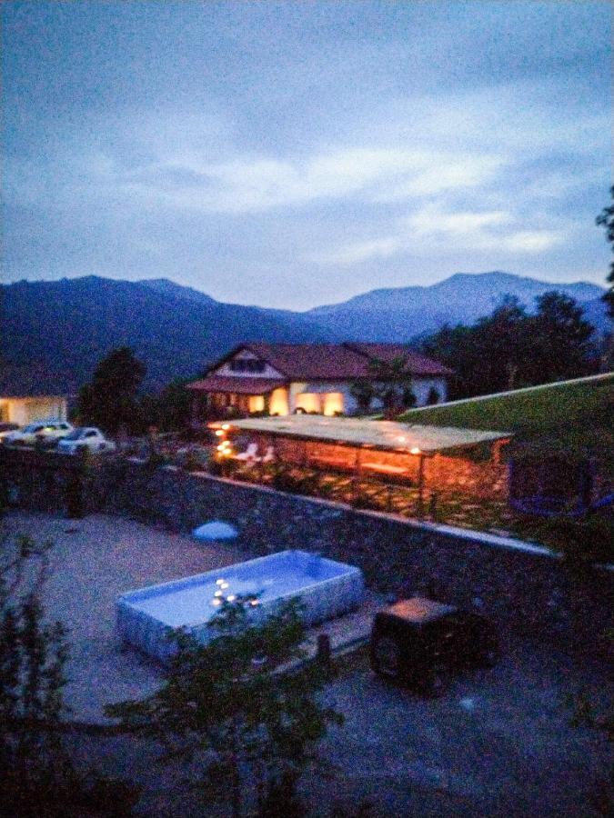028 - Agriturismo "Il Boschetto" Con Piscina, Pace E Natura - Camera Familiare Cavizzano Eksteriør billede